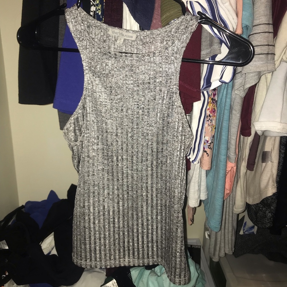 gray tank